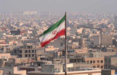 نصب پرچم کشور در تمام مناسبت‌ها در سطح تهران مصوبه شورای شهر است