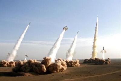 لحظه پرتاب موشکهای بالستیک و پهپادهای شاهد ۱۳۶ به اسراییل