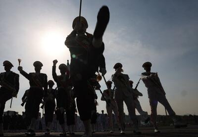 تصاویری از مراسم رژه نیروهای مسلح در سراسر کشور | از رژه تیپ زرهیِ ارتش در زنجان تا رژه نیروی دریایی ارتش در ساری | ببینید