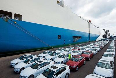 آمار جدید از ورود خودروهای وارداتی به کشور | وزیر صنعت: مردم برای خرید خودرو خارجی عجله نکنند؛ سرعت تحویل به زودی افزایش می‌یابد