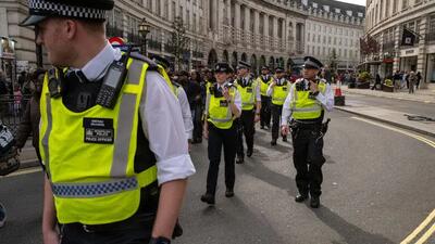 زخمی شدن یک نیروی پلیس لندن در پی حمله با چاقو