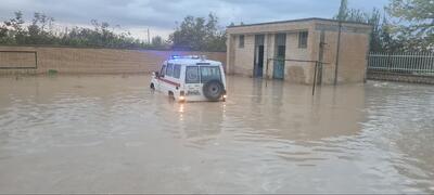 نجات ۷۰ سرنشین سه دستگاه اتوبوس گرفتار سیلاب مسیر نیکشهر- چابهار
