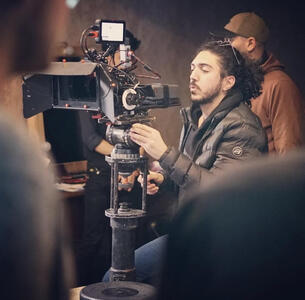 امیدوارم فیلم‌سازی در ایران بیش از پیش با صنعت فیلم روز دنیا همراه شود