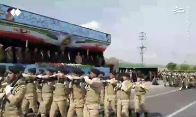 فیلم/ رژه نیروهای مسلح به‌ مناسبت روز ارتش در مشهد