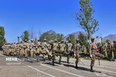 مراسم رژه نیروهای مسلح در اهواز برگزار شد