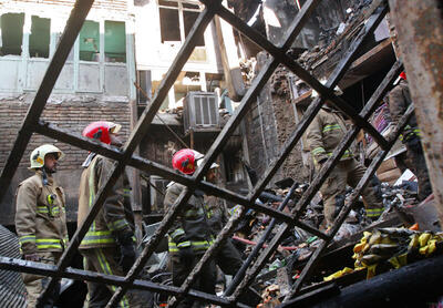 آتش سوزی مرگبار کارگاه ساختمانی در تهران/ ۶ کارگر جان باختند+ جزئیات - عصر خبر