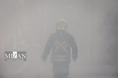 سخنگوی آتش‌نشانی: محل آتش‌سوزی سوله کارگاهی در بزرگراه شهید یاسینی، با پایانه شرق تهران چند کیلومتر فاصله دارد