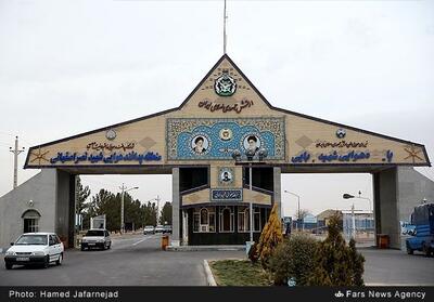 محل برخورد ریزپرنده به پایگاه هشتم شکاری اصفهان + عکس