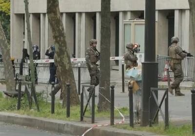 حادثه امنیتی مقابل کنسولگری ایران در پاریس/ عامل حمله دستگیر شد