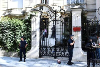 جزئیات تازه از حادثه امروز در سفارت ایران در پاریس