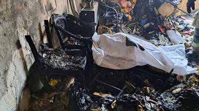 آتش سوزی هولناک یک واحدتجاری در کرج / دو نفر راهی بیمارستان شدند