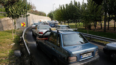 ترافیک صبحگاهی تهران در اولین روز اردیبهشت / کارمندان بخوانند