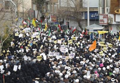 راهپیمایی مردم قم در حمایت از عملیات وعدهٔ صادق- فیلم دفاتر استانی تسنیم | Tasnim