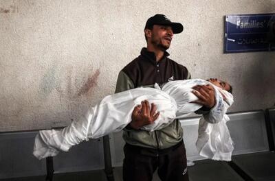 جنایت هولناک در غزه؛ وجود پیکرهای 700 شهید فلسطینی در گورهای دسته جمعی در بیمارستان ناصر