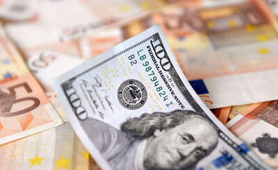 دلار در سومین روز اردیبهشت هم سقوط می‌کند؟