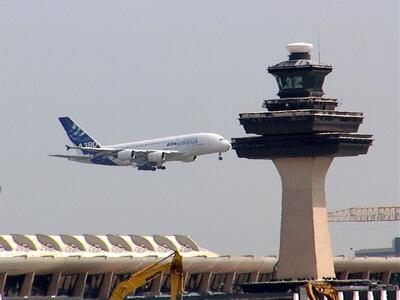 فرودگاه‌های شلوغ ایران/مسافران از فرودگاه‌ها رضایت دارند؟