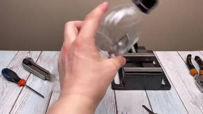 (ویدئو) یک تکنیک خلاقانه برای باز کردن قفل با قطعه بازکننده قوطی کنسرو