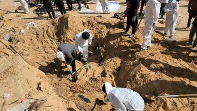 کشف بیش از ۱۴۰ گور دسته جمعی در غزه