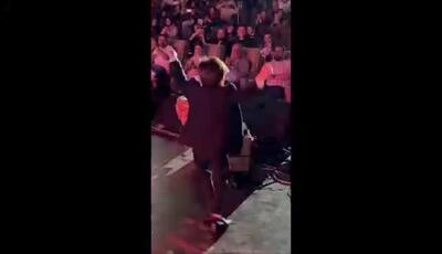 غوغای رقص بی نظیر پسر بچه 6 ساله در کنسرت امید حاجیلی