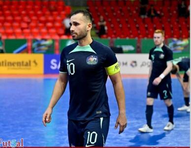 بازوبند کاپیتانی تیم ملی استرالیا بر بازوی یک ایرانی | روزنو