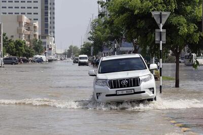 (ویدئو) بارش شدید باران و سیل در خیابان‌های دبی