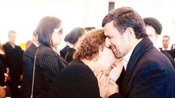 یادآوری دلداری دادن احمدی نژاد به مادر هوگو چاوز