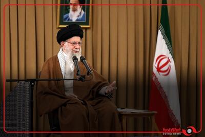 رهبر انقلاب: هدف از تحریم در تنگنا گذاشتن نظام جمهوری اسلامی است تا از خطوط استعماری و استکباری آنها تبعیت کند