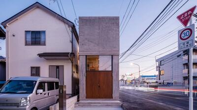 (تصاویر) معماری خاص یک خانۀ «باریک» در ژاپن