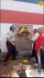 (ویدئو) غافلگیری زندانیان هنگام فرار از تونل حفر شده در زندان