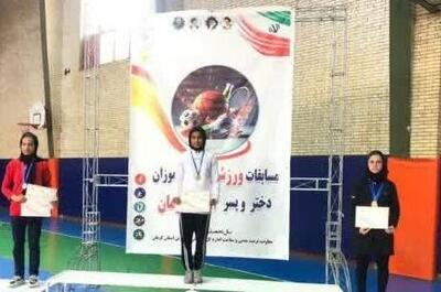 فتح سکوهای برتر مسابقات استانی دومیدانی توسط دانش آموزان عنبرآبادی 