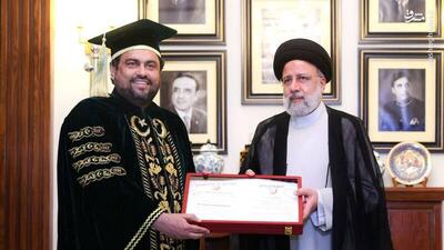 عکس/ اعطای دکترای افتخاری دانشگاه کراچی به رئیسی