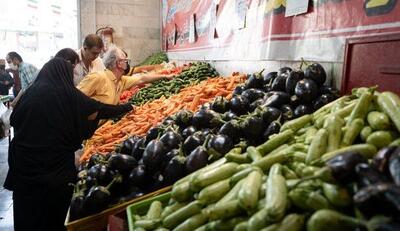 قیمت سبزیجات در میادین میوه و تره بار / گوجه فرنگی به چه قیمتی رسید؟