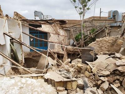 تخریب وحشتناک خانه‌های زاهدان بر اثر طوفان باد و شن (فیلم)
