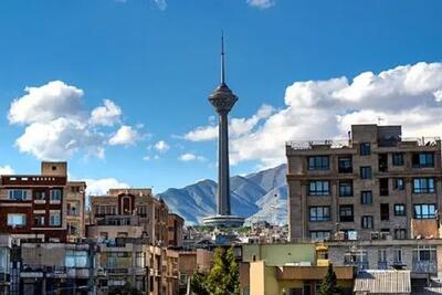 آسمان ابری و بادی تهران در پایان هفته