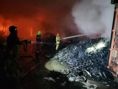 آتش سوزی گسترده در یک انبار در جنوب تهران