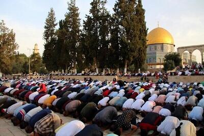 اقامه نماز ۴۵ هزار فلسطینی در نماز جمعه مسجد الاقصی