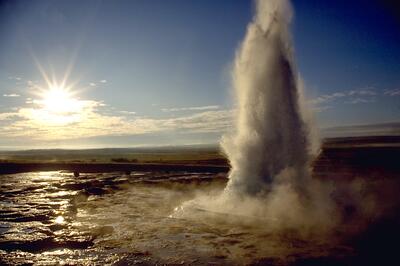 جذابیت خارق‌العاده آب فشان‌های ایسلند