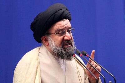 احمد خاتمی: بازی با ایران بازی با دم‌ شیر است
