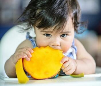 از فواید خوردن انبه برای کودک چه می دانید؟