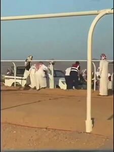 (ویدئو) مسابقه شترسواری زنان در عربستان!