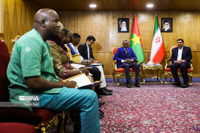 تصاویر: دیدار مخبر با میهمانان اجلاس ایران و آفریقا