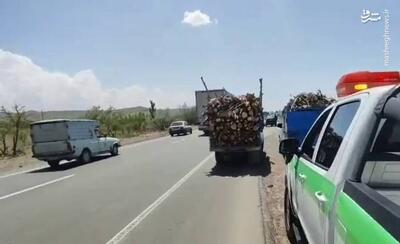 فیلم/ عملیات تعقیب و گریز برای کشف محموله‌های قاچاق چوب در آذربایجان‌شرقی