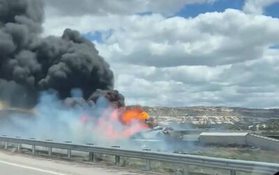 آتش‌سوزی مهیب در پی خروج قطار از ریل در آریزونای آمریکا+ فیلم