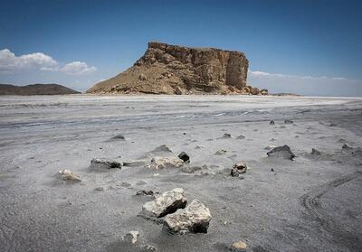 شرایط دریاچه ارومیه برخلاف خوش‌بینی‌های دولت بحرانی است!