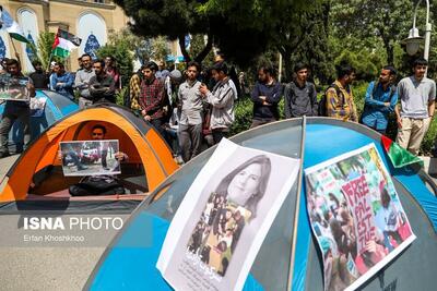 (تصاویر) دانشجویان تهرانی چادر زده و تحصن کردند