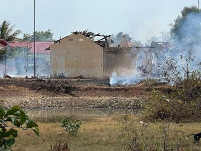 انفجار مهمات در پایگاه نظامی کامبوج/ ۲۰ سرباز کشته شدند