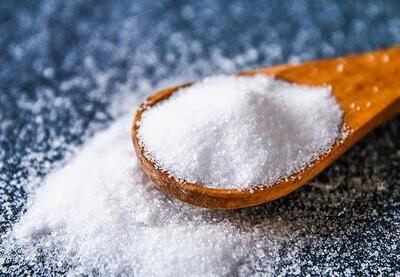 ۴ عارضه ای که با زیاده‌روی در مصرف نمک به سراغتان می آید