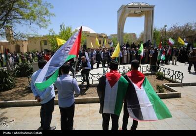 تجمع دانشجویان کردستان در حمایت از دانشگاهیان آمریکایی - تسنیم