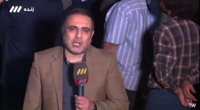 پخش زنده تلویزیون از یک تجمع مقابل دانشگاه تهران