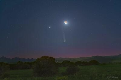 تصویر روز ناسا: دنباله‌دار، سیاره، ماه
